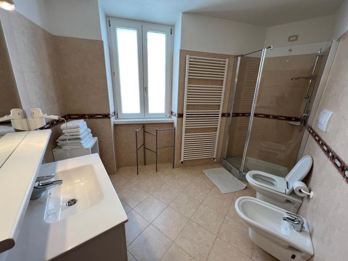 Appartamenti Baia Azzurra 5. Torbole Sul Garda Dış mekan fotoğraf
